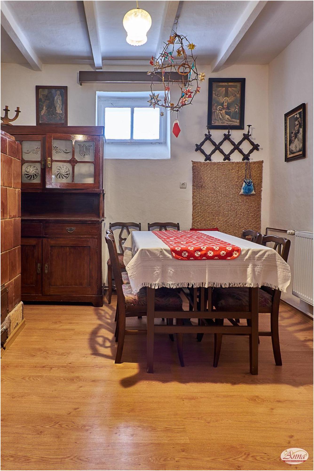 Ana Guesthouse Senta Екстериор снимка