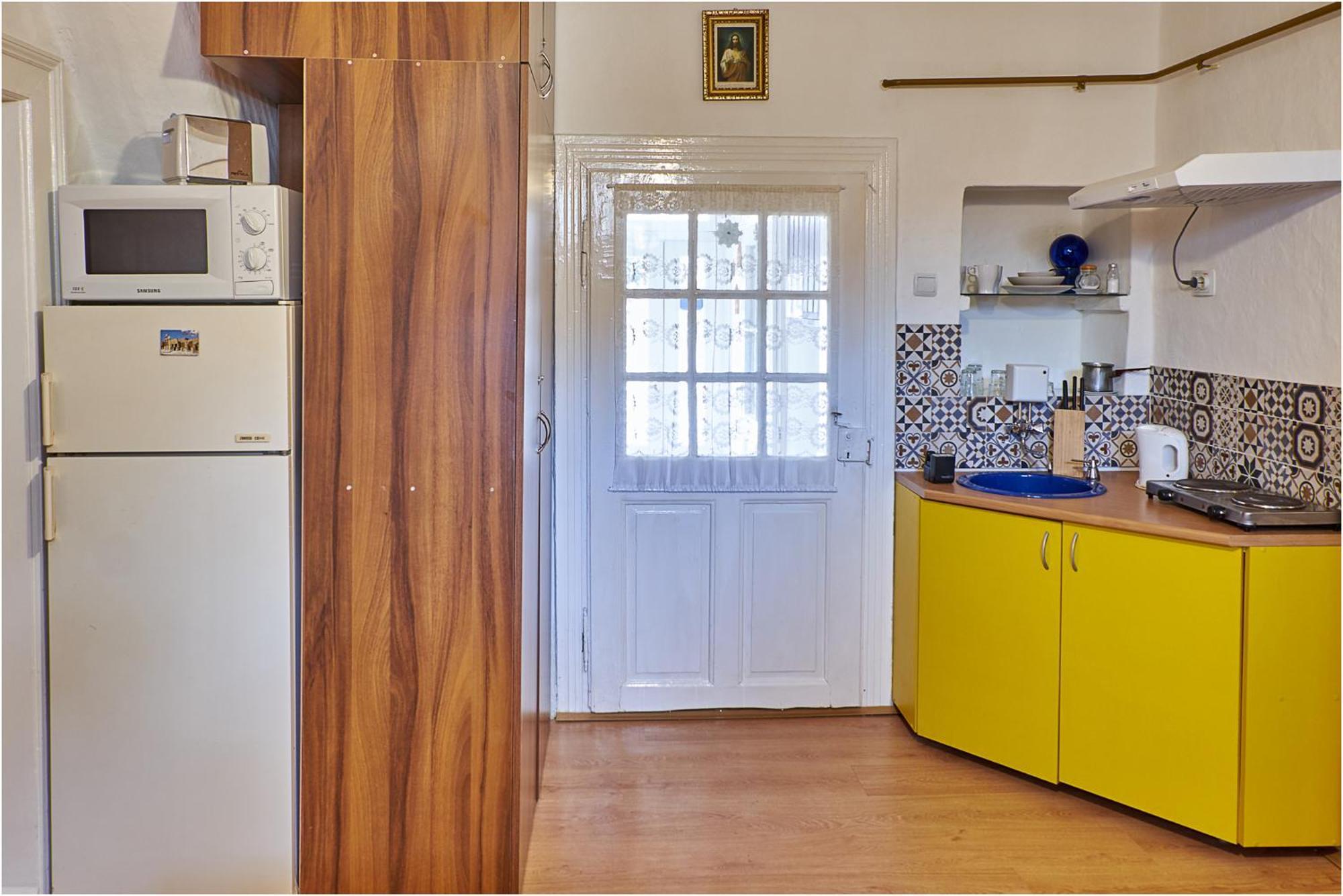 Ana Guesthouse Senta Екстериор снимка